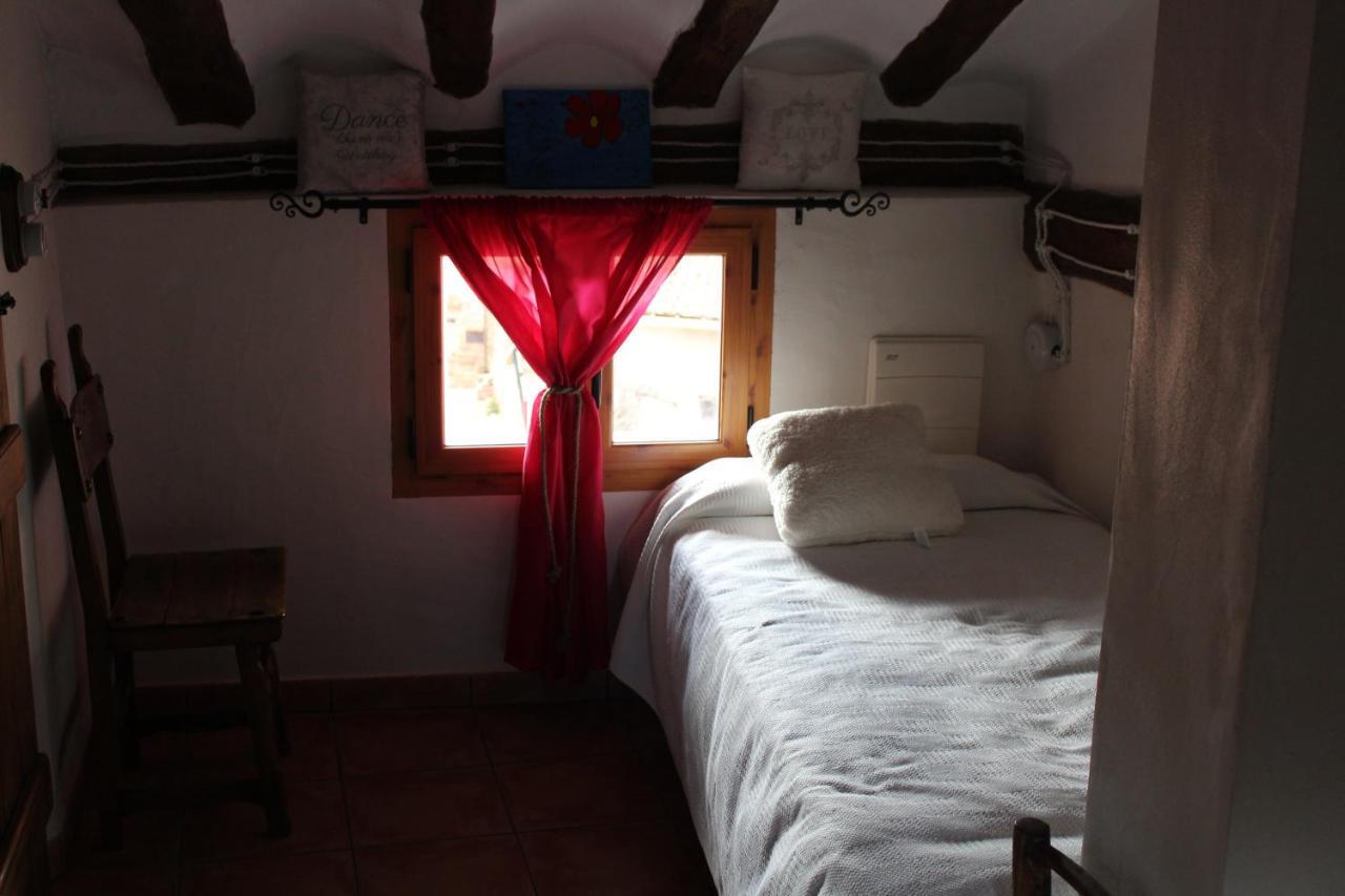 El Bricial Appartement Bezas Buitenkant foto